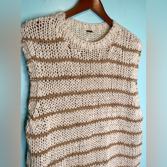 Free People Wave After Wave Top in Neutral Combo Size S/P Women’s - Picture 3 of 7